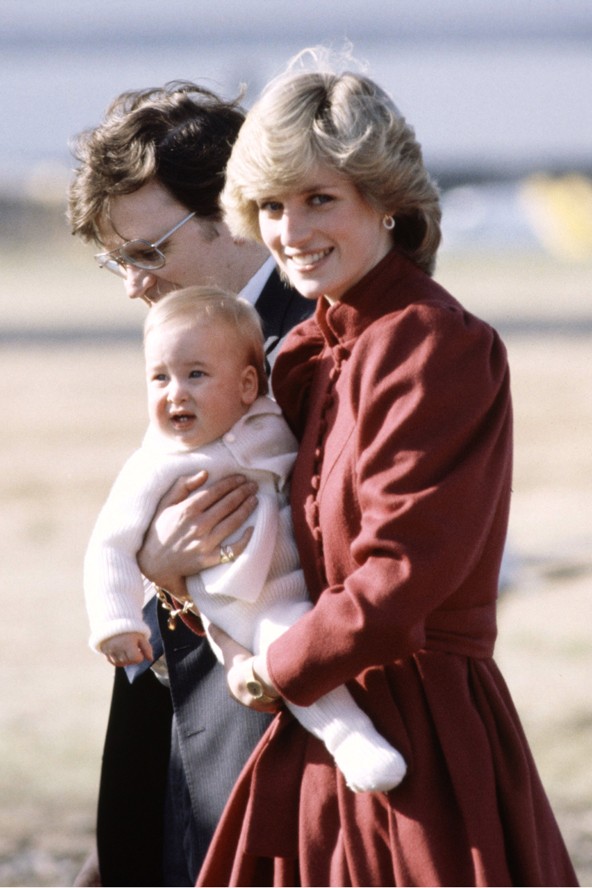 Diana újszülött fiával, Vilmossal 1983-ban.