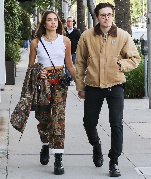 Brooklyn Beckham és Hana Cross Los Angelesben