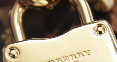 Okostelefonra szabott Burberry show