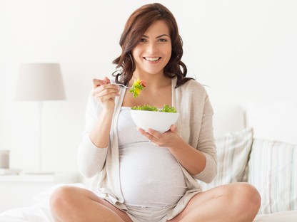 Így étkezz körültekintően kismamaként