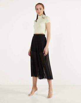 Bő szárú tüllnadrág BERSHKA 7995 Ft helyett 4795 Ft