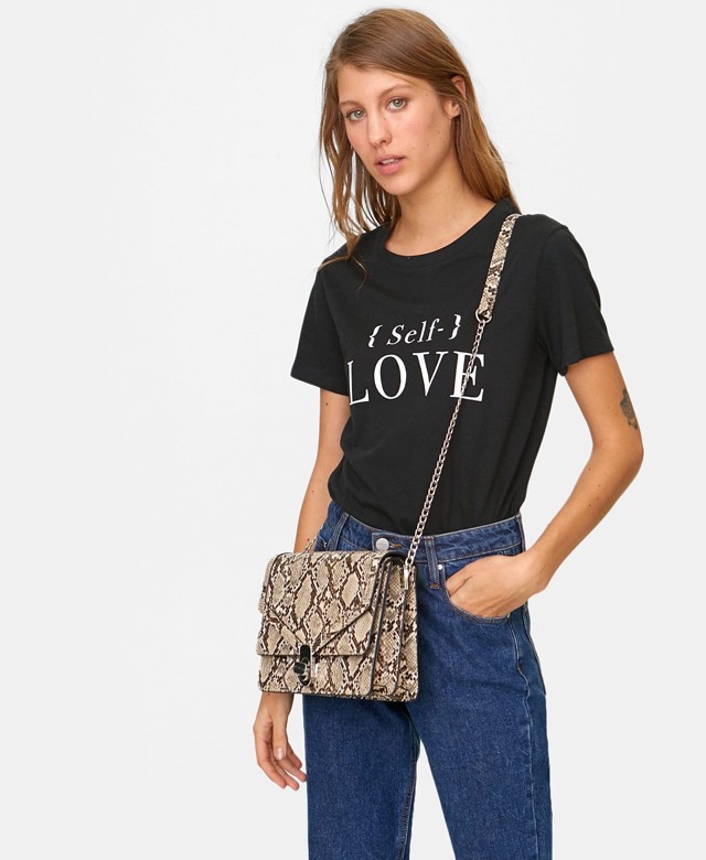 Csapj le rájuk: Ezeket a menő táskákat most 5000 Ft alatt beszerezheted