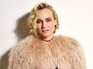 Leborulunk előtted Diane Kruger, de ugye ez nem igazi?