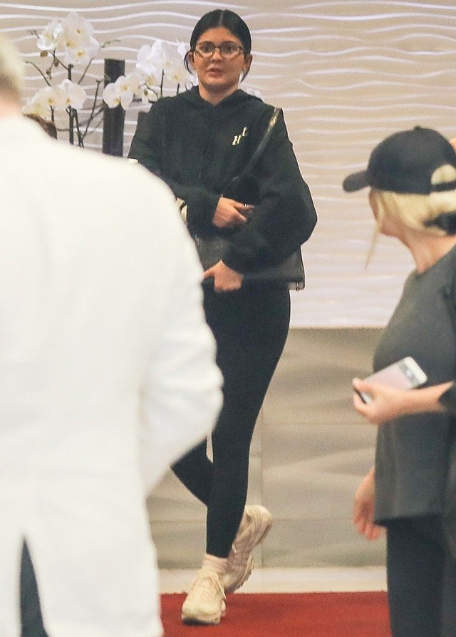 Kylie Jenner fogorvoshoz megy