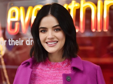 Lucy Hale Dr. Szöszis szettje a legjobb, amit ma látni fogsz