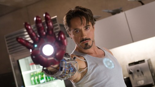 Robert Downey Jr. kopasz lett, és hirtelen alig ismertünk rá