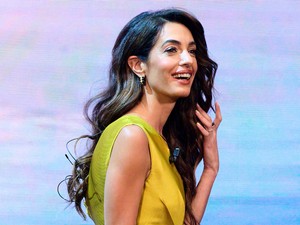 Így tartja magát formában Amal Clooney, meglepő fogással indítja a napot George Clooney felesége