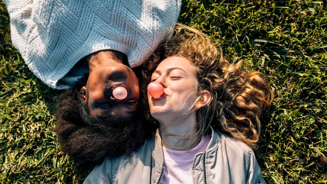 glamour semmittevés barátok rágó