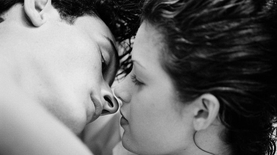 A nők többféle orgazmus megélésre képesek mint a férfiak. Ezt ki kell használni!