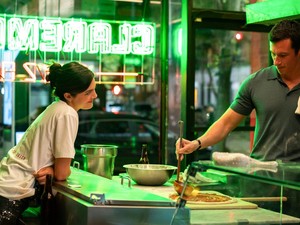 A hónap legjobb filmjét neked sem szabad kihagynod: Callum Turner zseniálisat alakít benne