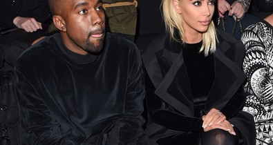 Platinaszőke! Ilyen Kim Kardashian frizurája