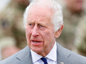 Elborzadtak a rajongók! Finoman szólva is megosztóra sikerült Károly király új portréja