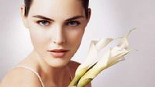 DÍSZBE ÖLTÖZÖTT KARÁCSONY