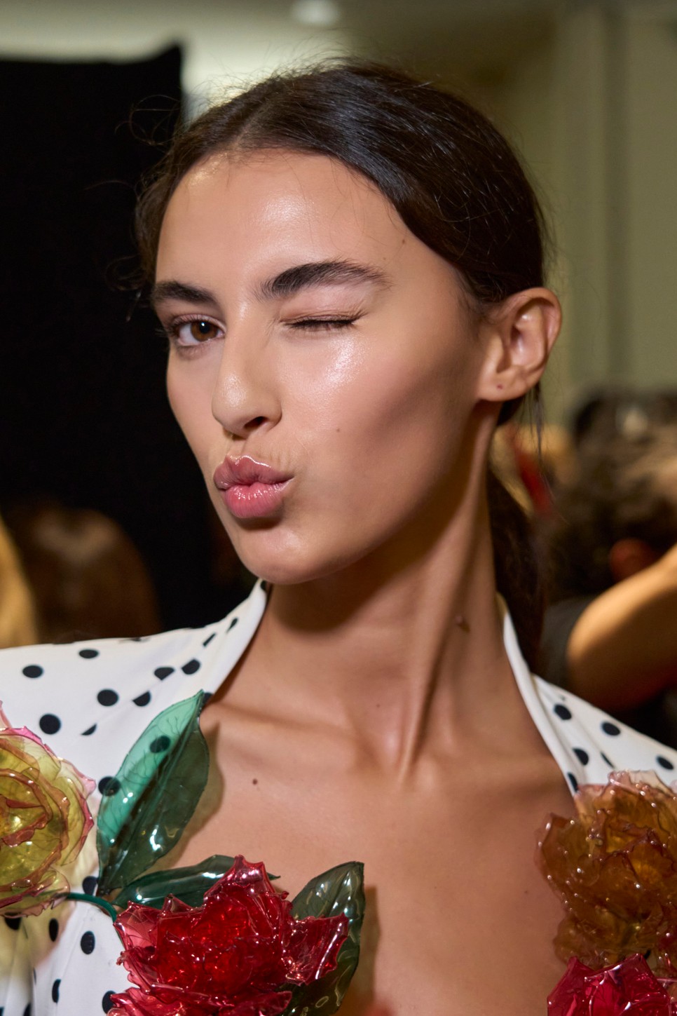 Szexi és hidratált ajkak pillanatok alatt szájfény segítségével