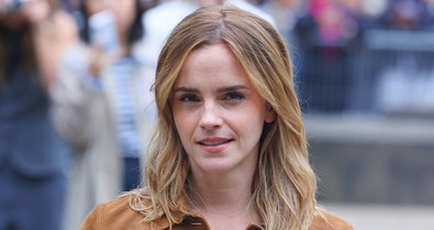 Ez a sármos férfi lehet Emma Watson szerelme, nyaralós fotók buktatták le őket