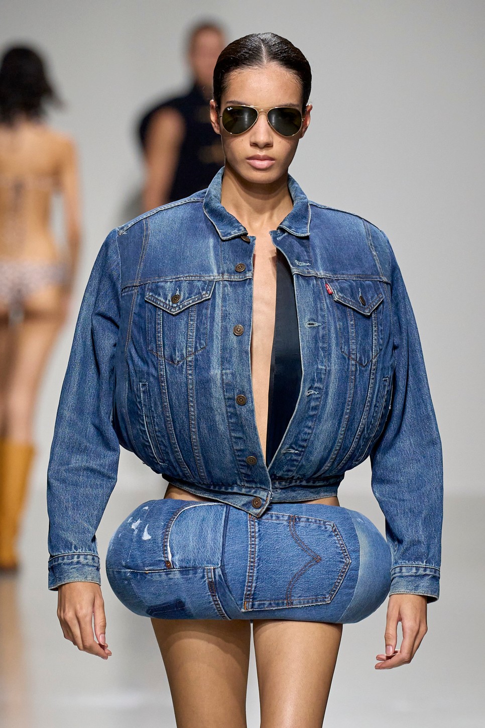 Farmer, mint nem mindennapi kreáció, Duran Lantink kollekciójában