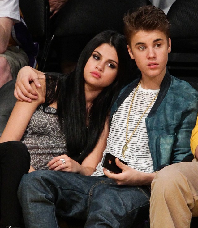 Selena Gomez azzal vádolja Justin Biebert, hogy érzelmileg bántalmazta