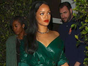 Rihanna egy zsákot is felvehet, akkor is jól néz ki