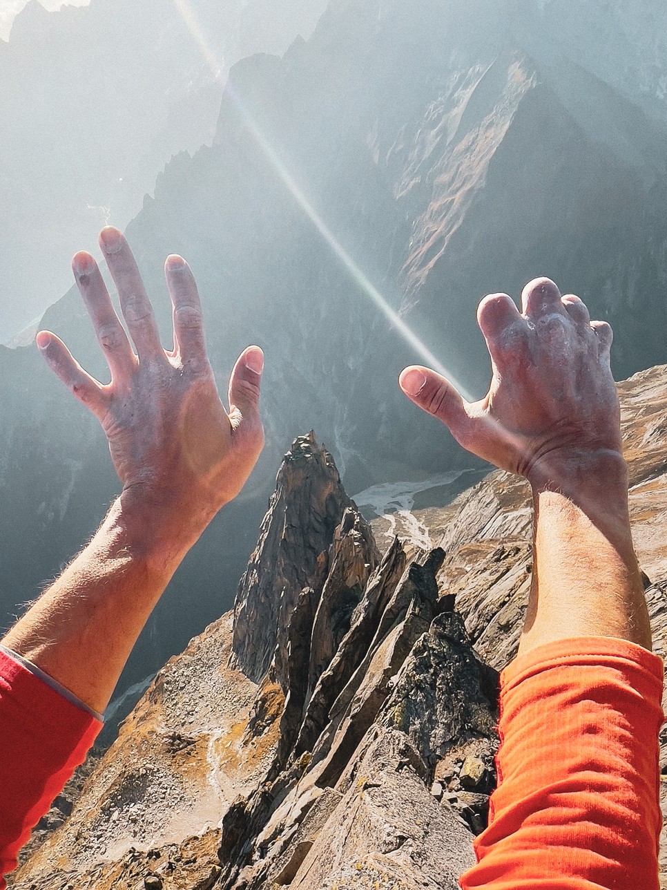 Bence egy alpesi mixmászáson került életveszélybe: végül négy ujját amputálták a jobb kezéről