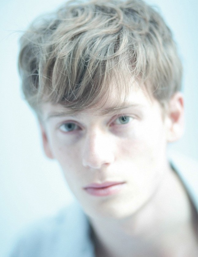 Dazed & Confused, 2010 március.