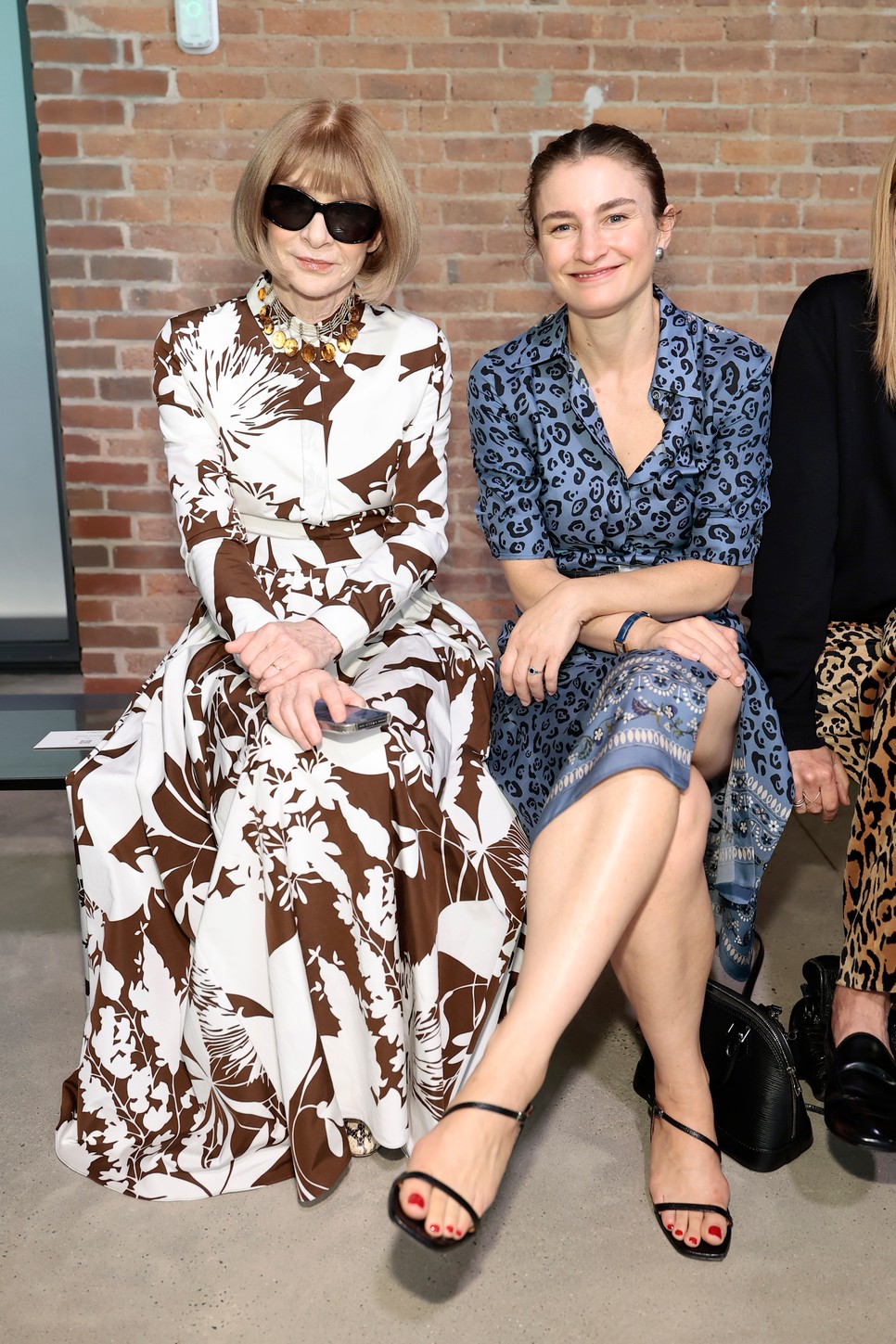 Anna Wintour és Chloe Malle a Michael Cors 2026-os tavaszi-nyári kollekciójának bemutatóján