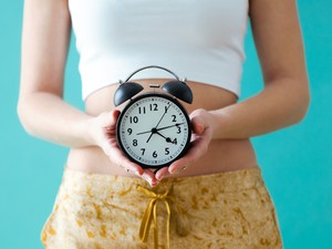 Munkahelyváltás, influenza, esküvő - a várandósságon kívül rengeteg minden okozhatja a menstruáció késését vagy kimaradását