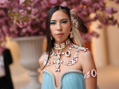 Több mint szupermodell: Quannah Chasinghorse az őslakosokért és a környezetvédelemért is kiáll