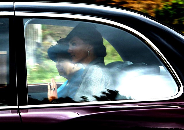 Kate Middleton és Erzsébet királynő