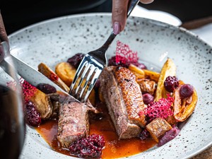 Mennyei falatok várnak Budapest egyik legkultikusabb éttermében