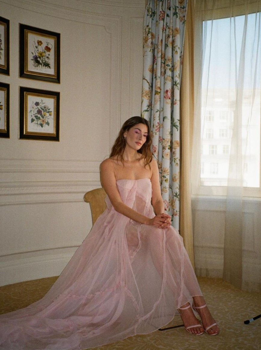 Egy igazán elegáns esküvő organza alkalmi ruhát kíván