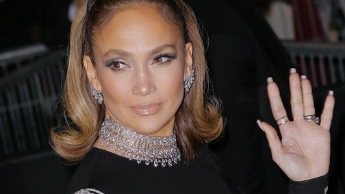 Jennifer Lopez élete legapróbb rövidnadrágját viselte, és milyen jól tette