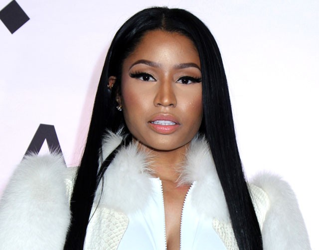 nicki minaj, hátsó, bimbótapasz, melle, tidal 