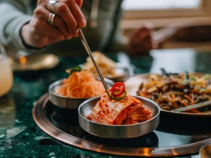 Évekkel fiatalabbnak nézhetsz ki ettől a zseniális zöldséges ételtől: ideje rendszeresen fogyasztanod