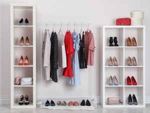 Így tartsd rendben a ruhásszekrényed, hogy könnyebben elkészülj reggel