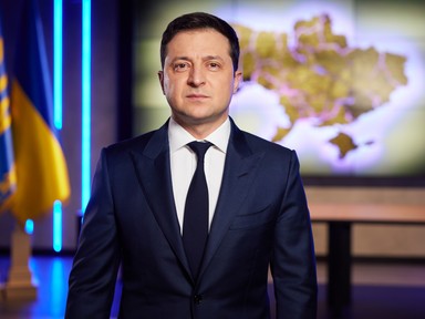 Az ukrán elnök, Zelenszkij vígjátéksorozatát nemsokára a tévében is nézheted