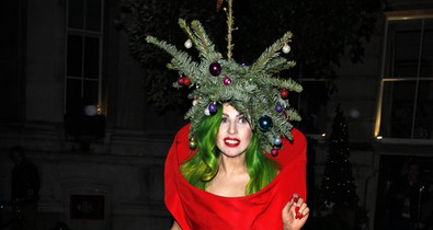Lady Gaga most karácsonyfa