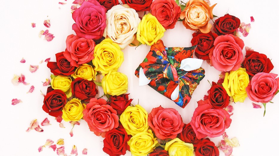 Segíts a nehezebb körülmények közül induló nőnket a nőnapi ajándékcsomag megvásárlásával