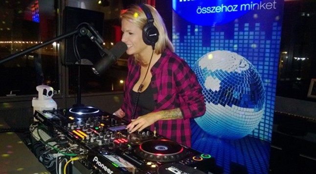 metzker viki, dj, lemezlovas, gardróbnapló, music fm