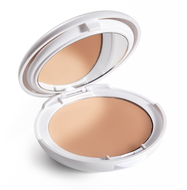 Ezzel a trükkel egy pár perc alatt lemosod a másnaposságot az arcodról!