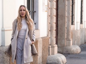 A krém és bézs találkozása-Ütős ruhadarabokat választott mára Réka