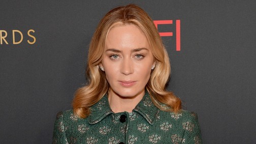 Mit művel Emily Blunt? Zseniális szettekben a vörös szőnyegen