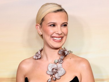 Millie Bobby Brown bikinis fotójáért megőrülnek a rajongók: már több mint egymillióan lájkolták a képet