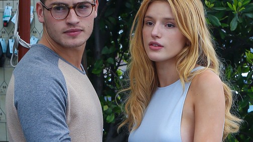 17 éves, de máris bedobja a randin a cicitrükköt a Disney-sztár