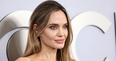 Angelina Jolie ritkán látott lányával lépett a vörös szőnyegre, és a lélegzeted is eláll majd a párosuktól