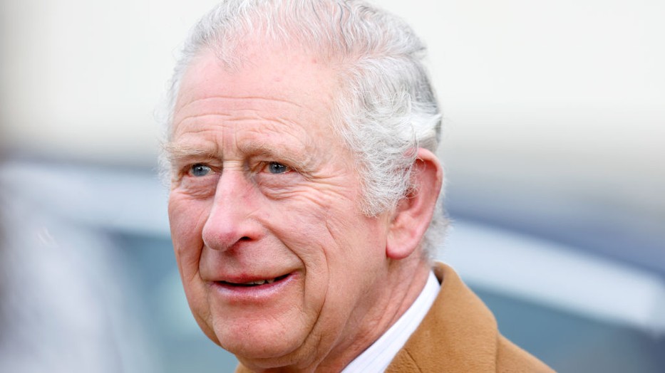 Károly király halálhírét keltették