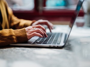 Hisz a közösség és a nők erejében - Ismerd meg a sikeres vállalkozót, Pap Sárát