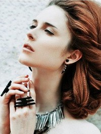 Letisztult formavilág, egyszerű, de extrém megoldások 