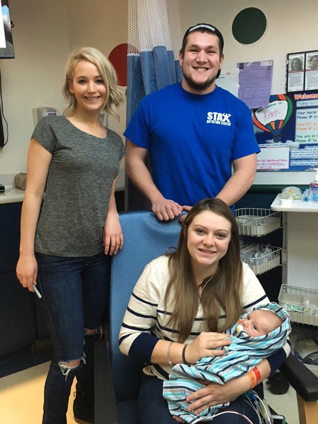 Jennifer Lawrence karácsony