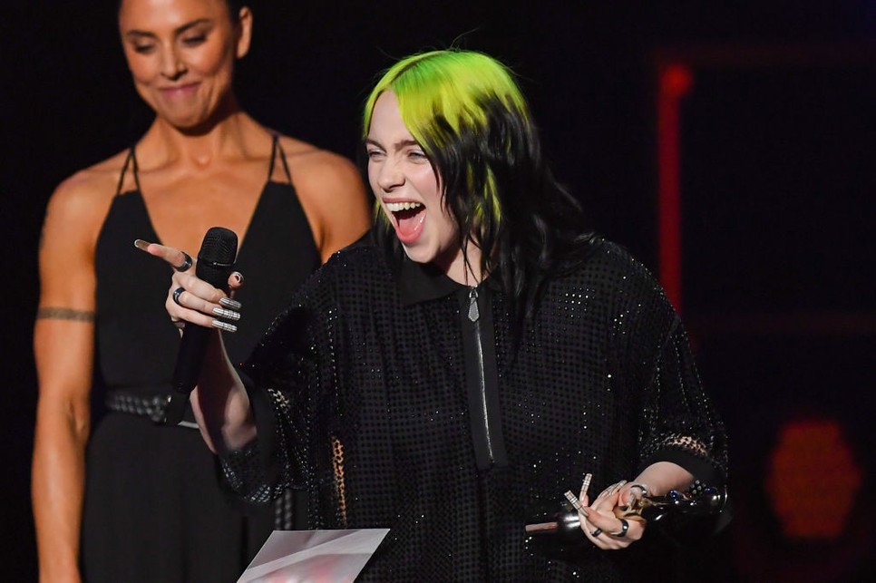 Higgyük el Billie Eilish-nak: nem tesz gyengévé, ha segítséget kérünk