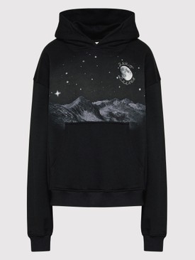 A 2005xLeeves Good night pulcsija 34210 forintba kerül